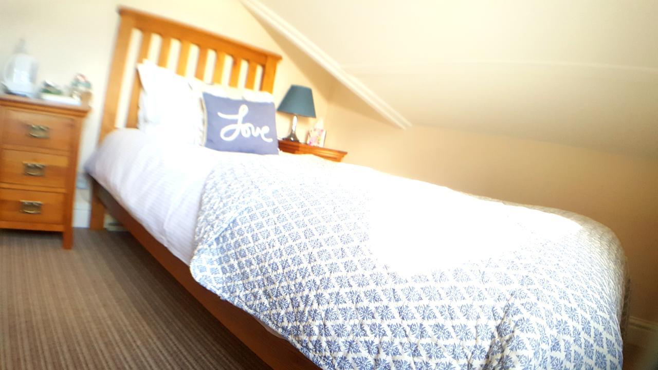 Schooner Point Guest House Looe Exterior foto